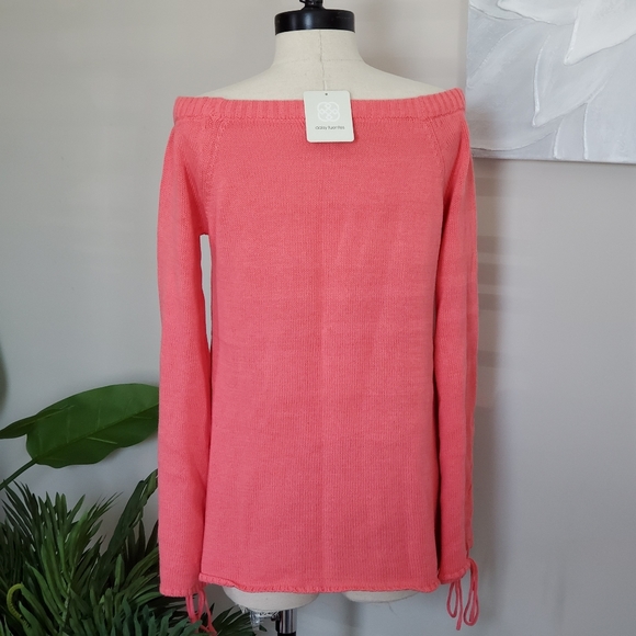 Daisy Fuentes NWT Off the Shoulder Sweater - Picture 8 of 8